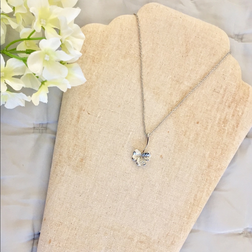 *EUC* Stainless Steel Clover Necklace